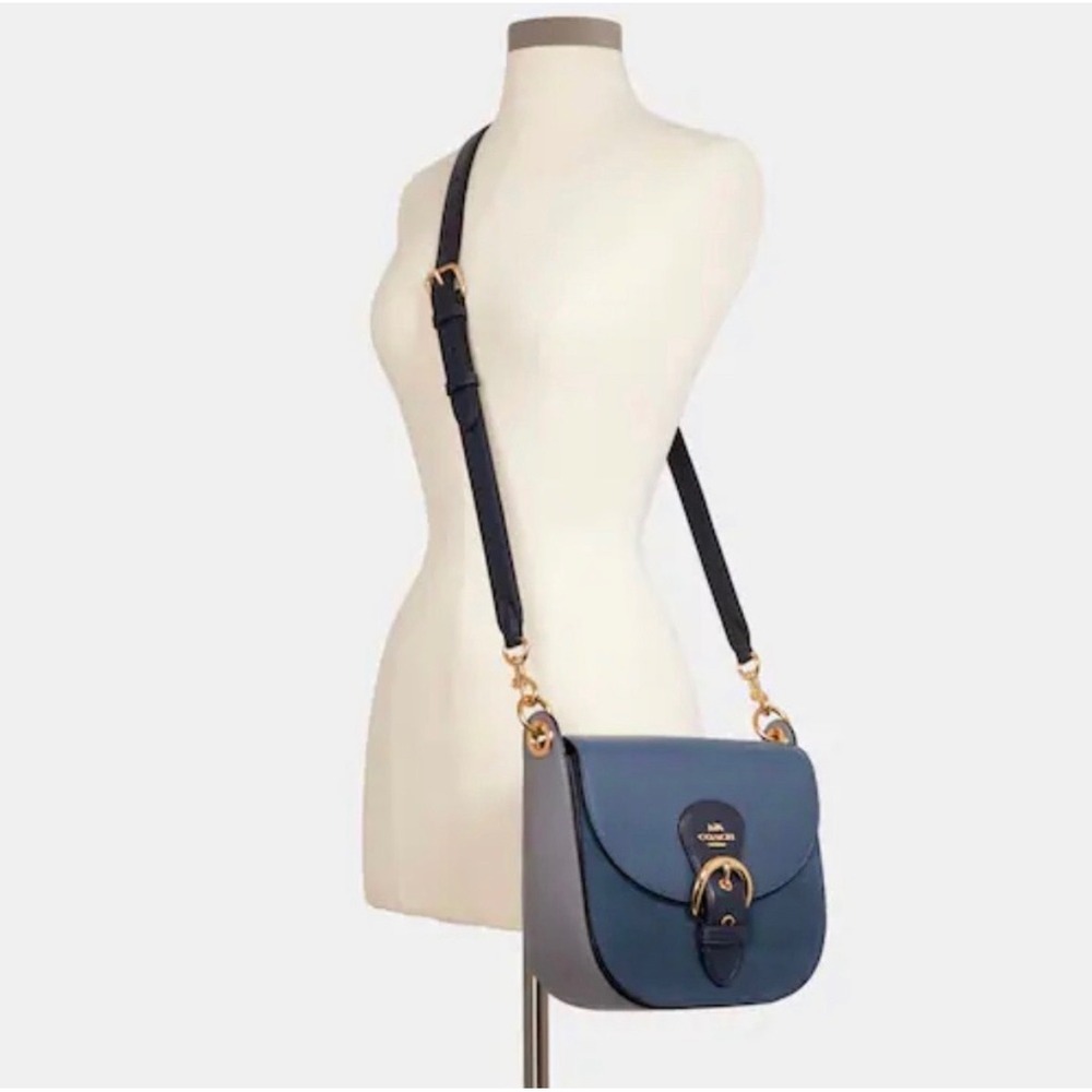 Coach Kleo Shoulder Bag 23 in Smooth, Pebbled and Sueded Leather - Picture 2 of 14